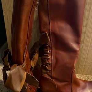 Gianni Bini brown leather boots with bow